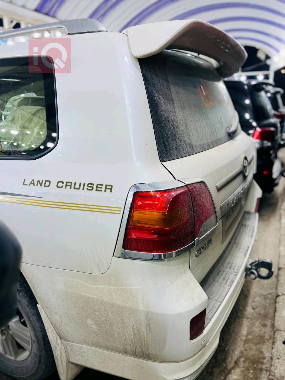 تويوتا لاندكروزر